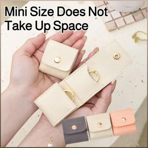 กล่องเก็บของ กันฝุ่น ป้องกันรอยขีดข่วน หรูหราเบาๆ ต่างหูมุก ถุงกํามะหยี่ ใช้งานได้จริง ผู้หญิง