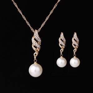 Wedding Pearl Jewelry Set Round Pearl Necklace Retro French Earrings Ring Simple Banquet Elegant