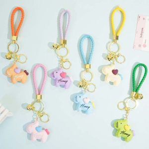 NOVELLEO ระฆังเล็ก ที่ห้อยกุญแจม้าหนัง หัวใจ ลูกกวาดสีสัน พวงกุญแจปีใหม่ น่ารัก น่ารัก จี้รูปม้า ตกแต่งกระเป๋า