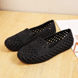 Fashionable womens openwork flat toe shoes casual and versatile to wear non-slip sandals