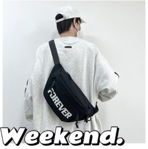 กระเป๋าสะพายข้างผู้ชายความจุขนาดใหญ่สําหรับการเดินทางนักเรียนสปอร์ตขี่จักรยานกระเป๋าเป้สะพายหลังอินเทรนด์กระเป๋าสะพายไหล่เดียววัสดุไนลอนรูปร่างเกี๊ยว