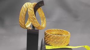 24k สร้อยข้อมือหัวเข็มขัดกลวงรูปเพชรทองไม่ซีดจางสร้อยข้อมือเจ้าสาวดูไบสร้อยข้อมือทองทรายเวียดนาม