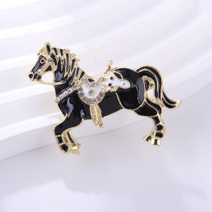 Hmeme New Cổ Điển Trắng Đen Rhinestone Ngựa Trâm Cài Áo Cho Phụ Nữ Hoàng Đạo Động Vật Ve Áo Pins Giản Dị Đảng Phụ Kiện Thời Trang Đồ Trang Sức