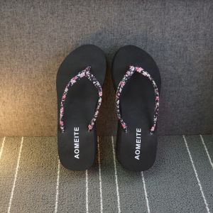 [Free Shipping] Summer New Style Small Floral Print Flip-Flops For Women Thick-Soled Beach Sandals With A High Heel