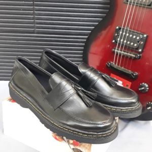 sepatu dockmart kulit sintetis sol karet awet berkualitas made by kregli