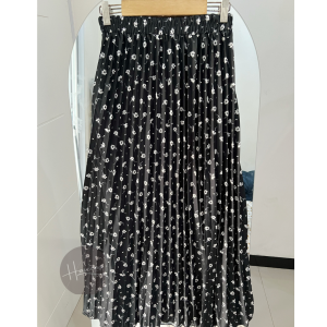 Haseena Rok Plisket Mietaa Motif Bunga Melati Mayung Biasa Style Bawahan Muslim Anti Nerawang Pleats Skirt Pleated Ootd