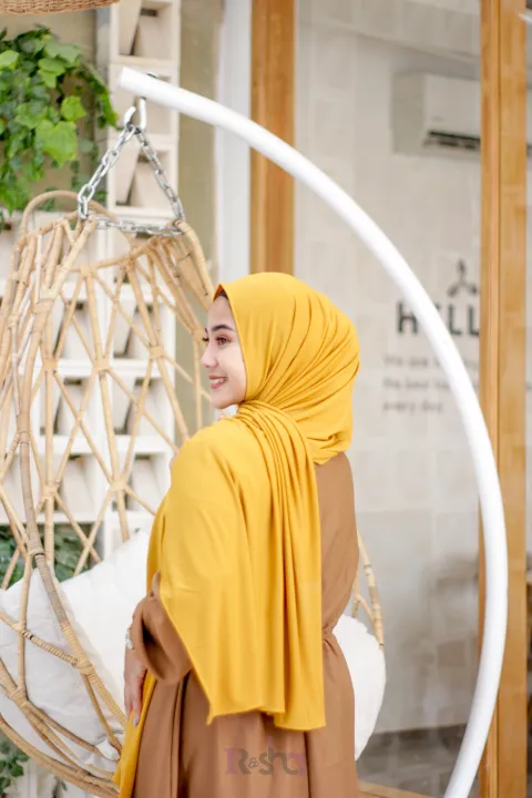 ShaQueen%20Hijab%20-%20Pashmina%20Instan%20Jersey%20Shreen%20Shawl%20-%20Image%202