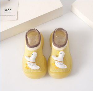 Double.lucky รองเท้าหัดเดินเด็ก พื้นยางซิลิโคน  พร้อมส่ง รองเท้าเด็กกันลื่น