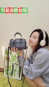 High-end Kou c Jiachi Vintage MonogramBoston Womens Bag Fashionable Shoulder Crossbody Handbag Classic Pillow Bag