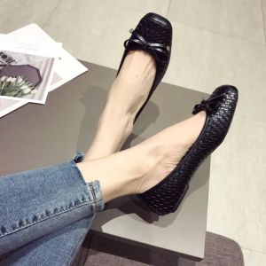 35-42 Women large size square toe flat ballet shoes soft comfort knit boat shoes(Add one size)