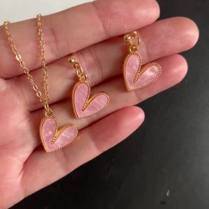 Love heart Fashion Pendant Choker Necklace Gift for Girl Trendy Pink Color Women Neck Jewelry Wholesale