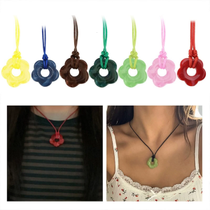 Girl Heart Hollow Big Flower Necklace Female Temperament Niche Collarbone Chain Korean Student Adjustable Neck Chain