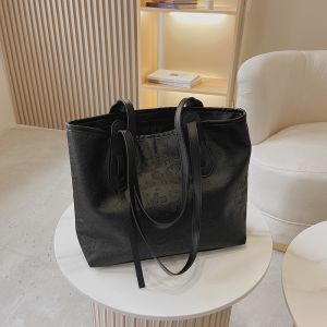 IELGY Womens large-capacity shoulder bag tide Korean soft embossed handbag Tote bag