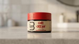 Level 3 Hydrating Curl Cream - With Coconut and Jojoba Oil for Coily and Curly Hair 8.45 fl. oz. Pack of 1    Defines and moisturizes curls helps control frizz for curly coily and textured hair Coconut and jojoba oils