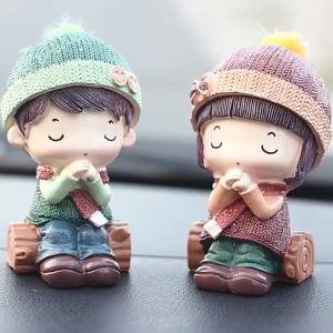 FFBH Creative Resin Statue for Couples Cute Doll Miniature Figurine Character Car Ornament Crafts Gifts Home Decoration 1 Set 4P7H5