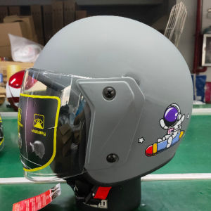 หมวกกันน็อคผู้หญิง หมวกกันน็อกสำหรับผู้ใหญ่ หมวกกันน็อค กันน้ำ ทนใช้ คุณภาพดี จัดส่งภายใน 24 ชม