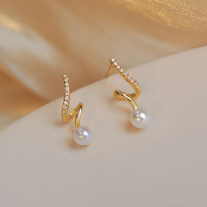 1 Pair Elegant Pearl Earrings S925 Silver Needle Niche Design Twisted Diamond Pearl Earrings Korean Fashion Earrings for Women