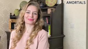 Bộ bông phấn trang điểm kèm hộp đựng miễn phí 2 miếng bông tán kem nền và phấn phủ bông mềm mại bền lâu giúp trang điểm dễ dàng và hoàn hảo.