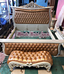 Dipan Tempat Tidur ukuran 180x200 Ukiran Jepara