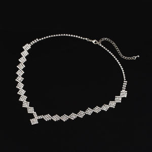New European and American rhinestone necklace chain exquisite luxury diamond necklace collarbone chain