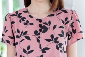 Narinari : MT0301 Triple Button Blouse / Double Button Blouse – เสื้อทำงาน เนื้อนิ่มแต่งกระดุม