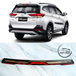 Sillplate Belakang Rush Sill Plate Pijakan Kaki Belakang Plus Reflektor Mobil All New Rush 2018 - 2023 Hitam Premium
