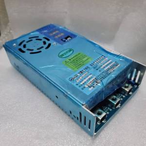 เครื่องควบคุมการชาร์จแบตชดที่สอง จากไดชาร์จรถ ปรับแรงดัน 14 -60 v ปรับแอมได้ 5-30 แอมป์