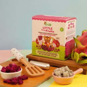 Erio Little Teeny Fruits Freeze - Dried Dragon Fruit 30g (4 Sachets x 7.5g)
