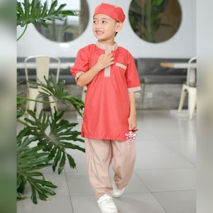 Zayn Koko Set By Lilbi - Little Bee Boutique - - Baju Koko Anak Laki-Laki Dengan Desain Minimalis - Koko Anak Laki-Laki Satu Set Bermerek - Baju Muslim Anak Laki-Laki Premium Terbaru - Koko Anak Laki-Laki Yang Nyaman Dipakai - Baju Koko Anak Laki-Laki