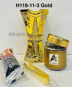 beautifully crafted traditional bakhoor burner designed to enhance the experience of burning fragrant incense. The burner is typically made from high-quality ceramic often with intricate patterns and engravings that reflect Arabic artistry a* H1118-11-3