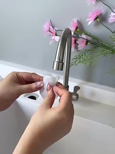 100PCS Faucet Water Filter Cotton Tap Filter Bag T-Strap Anti-Splash Sink Filter Kitchen Bathroom Water Filter