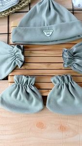 3 PCS Kupluk Bayi dan 3 Set Sarung Tangan dan Kaki Bayi Usia 0-3 Bulan