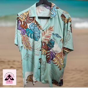 เสื้อฮาวาย พื้นเขียวมิ้น มอนสเตอร่าหลากสี ผ้าสปันเรย่อน ใส่ได้ทั้ง ช ญ