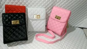 tas selempang wanita 2023 tas kotak selempang tali rantai elegan