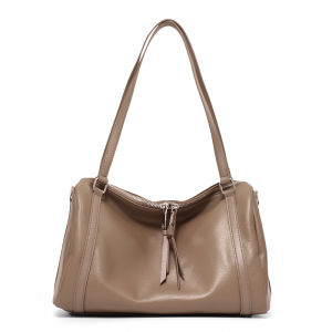Womens shoulder bag made of genuine cowhide in retro style soft and comfortable leather large capacity adjustable shoulder strap cross-body commuter bag.