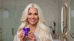 KESMEDIK Tea Tree Purple Hair Mask Pure Silver Formula for Brassy Yellow Tones Deep Conditioning with Tea Tree & Argan Oil for Dry Damaged Bleached Blonde & Gray Hair Flaky Itchy Scalp Care