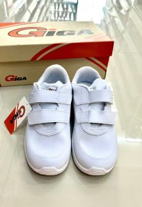 รองเท้านักเรียน รองเท้านักเรียนหญิงรองเท้านักเรียนวอร์มขาว Size 36-41 ราคาป้าย 329 บาท (K )