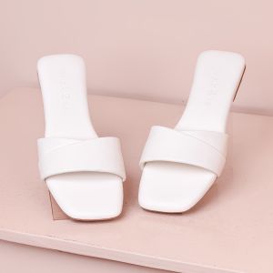 K.Wakata - Emma Sandal Teplek Wanita