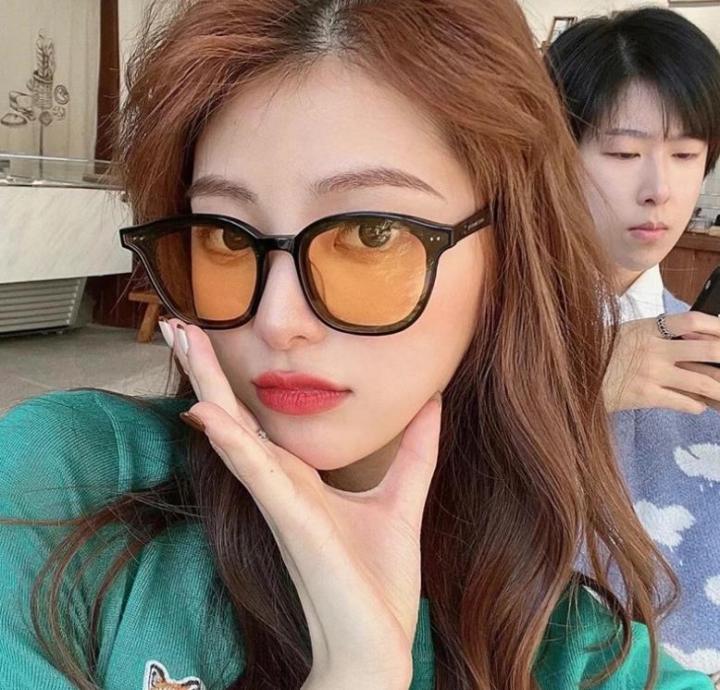 Korean%20Sunglasses%20Ladies%20Retro%20Glasses%20UV400%20Protection%20Fashion%20Accessories%20-%20Image%208