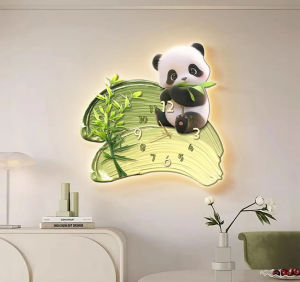 Tranh đồng hồ đèn led gấu trúc dễ thương uv mặt mica sáng bóng kèm đinh