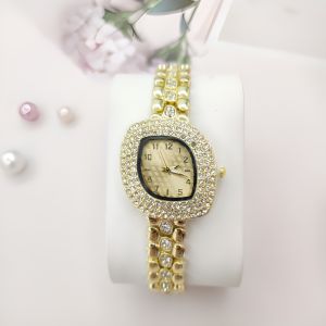 Creative Diamond Shaped Watch for Women Angles Eyes Bring Good Luck Exorcise Evil Spirits Stianless Steel Strap Womens Casual Watches