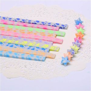 BOWENDA คริสต์มาส แถบกระดาษ 210 ชิ้น เรืองแสงในที่มืด Origami ดาว ส่องสว่าง กระดาษ สําหรับเด็กผู้หญิง ขอพร DIY งานแต่งงาน งานสังสรรค์ ของขวัญ