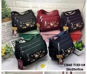 Tas selempang wanita chibao terbaru motif bungga 7133-11