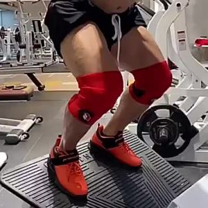 Red Weightlifting Knee Sleeves 7mm Thick Neoprene Compression Support Braces for Squats Powerlifting Gym Fitness Workout
