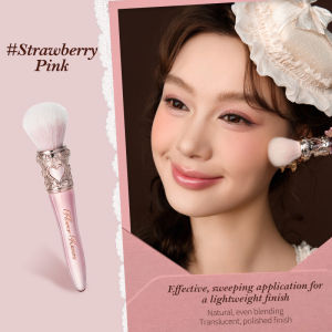 Flower Knows The Sweetie Bear Collection Rounder Blush Brush