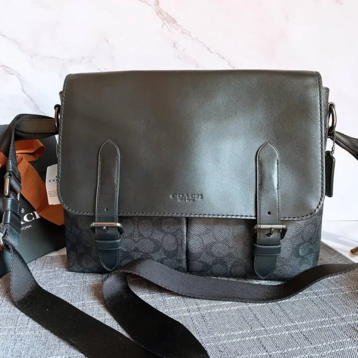 Coach metropolitan orders soft messenger