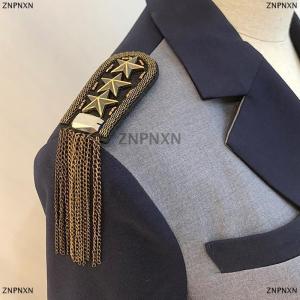 [COD] ZNPNXN 1Pcs Vintage Five Star Tassel Chain Shoulder Board Badges Beads Fabric Metal Epaulet Epaulette Pin On Brooch Medal
