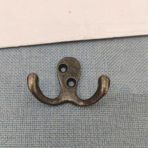 MMLUCK Black Durable Silver Wall Hook With Screws Hat Hanging Towel Heavy Item Double Prong Home Hardware Robe Hook Coat Hook Cloth Hanger