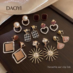 925 sliver Women Earrings Korean girls Pearl earring without pierced ears Ear clips Retro noble jewelry