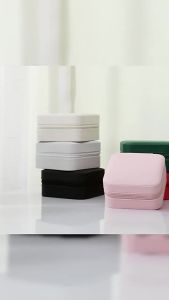 Clever Compartmentalized Design Small Body Hand Moving People Velvet Multifunctional Protection Jewelry Double Storage